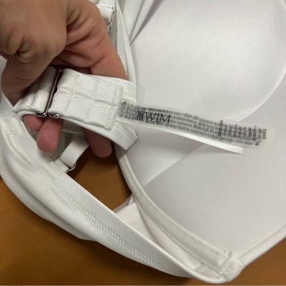 NWT Victoria’s Secret Bombshell Bridal Swim Bikini Top 38DD - Picture 6 of 6